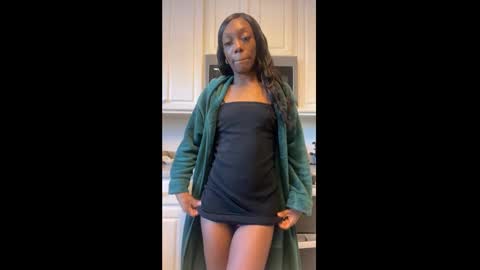 Snapshot of keephimcum69me chatting on 12-02-24, 02:08 Keephimcum69me online show from 12-02-24, 02:08