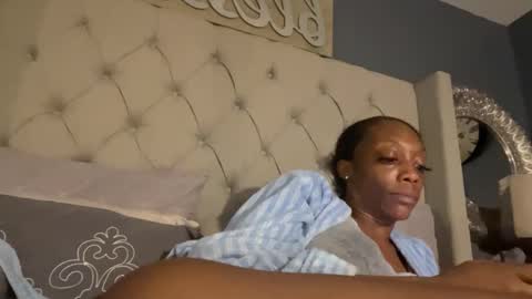 Snapshot of keephimcum69me chatting on 10-02-25, 06:42 Keephimcum69me online show from 10-02-25, 06:42