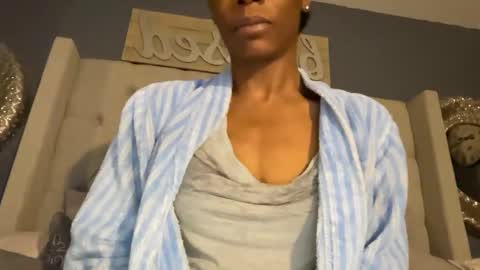 Snapshot of keephimcum69me chatting on 10-08-25, 08:23 Keephimcum69me online show from 10-08-25, 08:23