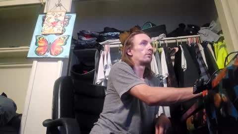 Snapshot of keepingmiyouth chatting on 10-24-25, 12:12 Dexter online show from 10-24-25, 12:12