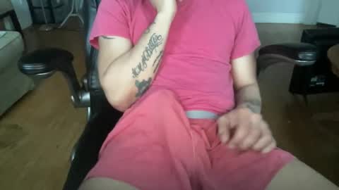 Snapshot of keesey23 chatting on 02-14-26, 10:28 Keesey23 online show from 02-14-26, 10:28