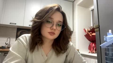 Snapshot of keeshatenn chatting on 02-19-26, 11:28 Velma online show from 02-19-26, 11:28