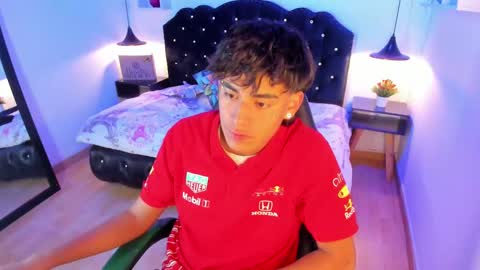 Snapshot of keevin_cross_ chatting on 03-08-25, 03:56 Keevin online show from 03-08-25, 03:56