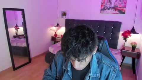 Snapshot of keevin_cross_ chatting on 10-01-25, 10:54 Keevin online show from 10-01-25, 10:54