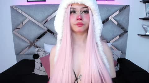 Keidy Monday to Saturday from 200 pm to 810pm  UTC-5 Colombia Time online show from 12-17-24, 07:15