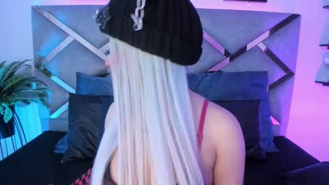 Keidy Monday to Saturday from 200 pm to 810pm  UTC-5 Colombia Time online show from 10-07-25, 07:11