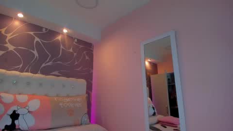 Keila online show from 02-15-25, 02:15