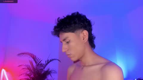 Alejandro Gonzalez online show from 09-29-25, 02:27