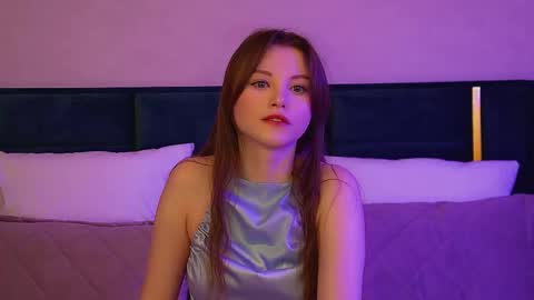 Snapshot of keiraace chatting on 11-23-25, 06:24 Keira online show from 11-23-25, 06:24