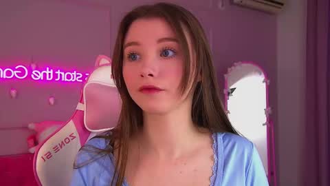 Keira online show from 12-02-25, 06:14