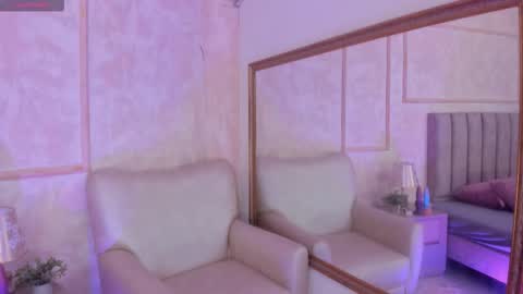 Snapshot of keirahartz chatting on 12-20-25, 03:57 keirahartz online show from 12-20-25, 03:57