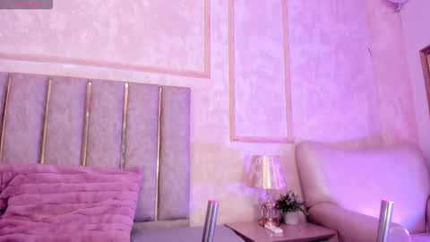 Snapshot of keirahartz chatting on 12-23-25, 03:59 keirahartz online show from 12-23-25, 03:59