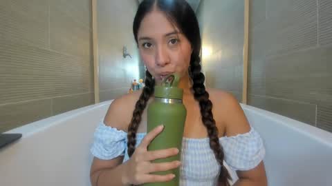 keiry_gonzalez11_aws online show from 09-10-25, 12:32