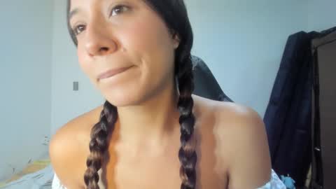 keiry_gonzalez23_aws online show from 09-19-25, 01:40