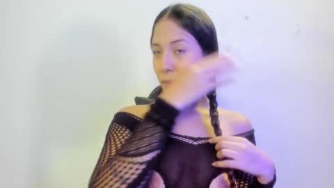 keiry_gonzalez23_aws online show from 10-02-25, 12:50