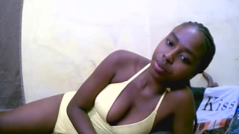 Snapshot of keisha759446 chatting on 11-18-25, 06:29 keisha759446 online show from 11-18-25, 06:29