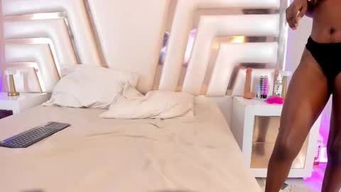 Ebony - Keisha online show from 02-10-26, 08:24