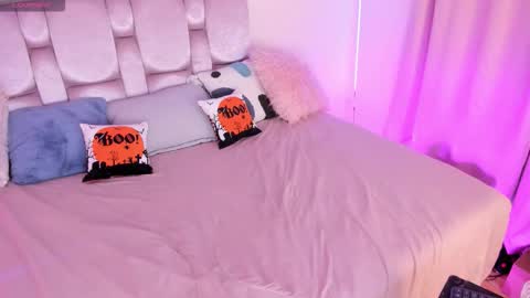 Snapshot of keisy_2 chatting on 10-10-25, 03:49 Keisy online show from 10-10-25, 03:49