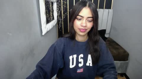  K E I Z Y  online show from 12-20-24, 01:00