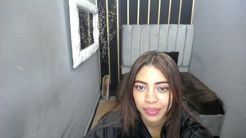  K E I Z Y  online show from 12-24-24, 07:55