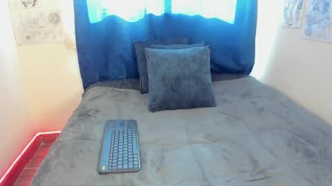 Keket online show from 09-19-25, 08:20