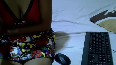 Snapshot of keleni1 chatting on 11-17-25, 12:55 keleni1 online show from 11-17-25, 12:55