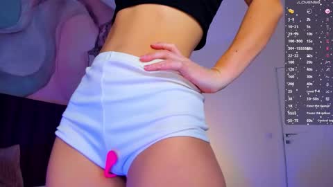 Snapshot of kelly_cuutie chatting on 02-05-26, 01:32 Kelly online show from 02-05-26, 01:32