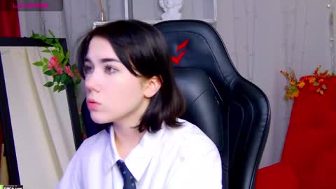 Snapshot of kelly_fooxx chatting on 12-01-25, 10:42 Kelly online show from 12-01-25, 10:42