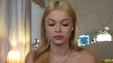 Kelly online show from 10-22-25, 05:30