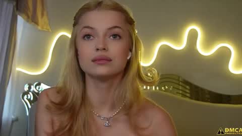 Kelly online show from 11-06-25, 05:30