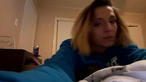 kelly_wight223 online show from 11-13-25, 11:42