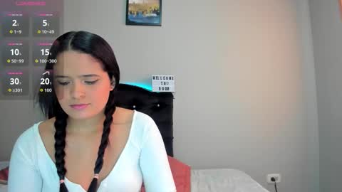 Snapshot of kellymillian_ chatting on 10-17-25, 07:27 kellyMillian online show from 10-17-25, 07:27