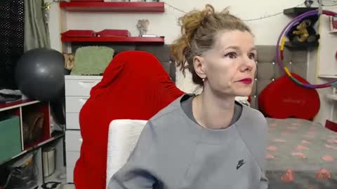 kelly online show from 12-31-24, 11:49