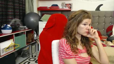 kelly online show from 01-10-25, 08:37