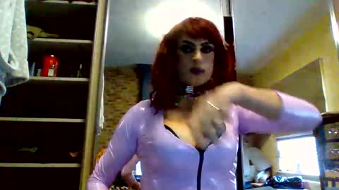 kellypvc1 online show from 10-10-25, 03:44