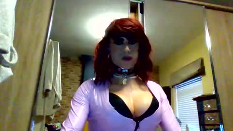 kellypvc1 online show from 10-14-25, 04:52