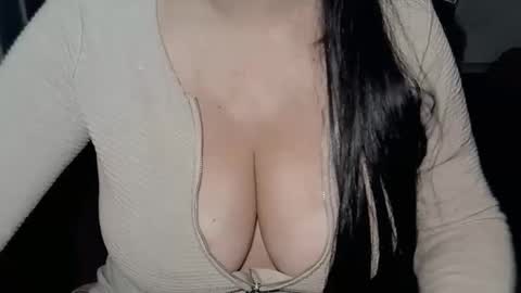 Snapshot of kellyshowpv chatting on 10-18-25, 02:47 Kellyshow online show from 10-18-25, 02:47