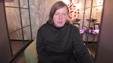Kelly online show from 02-16-25, 01:27