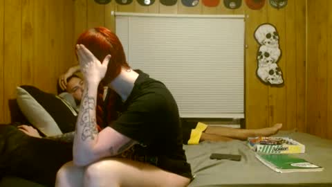 Snapshot of kellzxoxo93 chatting on 01-29-25, 04:58 Vixensc93 online show from 01-29-25, 04:58