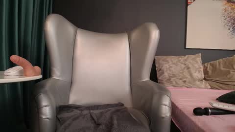 kelsikarterr online show from 02-25-25, 12:03