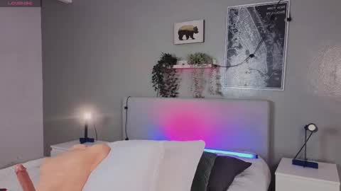 Snapshot of ken_boy_ chatting on 11-07-25, 11:32 online show from 11-07-25, 11:32