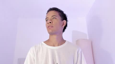 Julian Rivera   online show from 11-23-25, 01:33