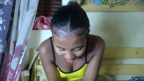 Snapshot of kenchy93 chatting on 10-01-25, 04:51 Kenchy online show from 10-01-25, 04:51
