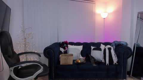 Kendall Jenner online show from 02-07-25, 10:29