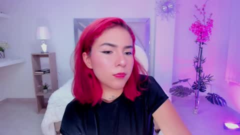 Kendall Jenner online show from 03-12-25, 04:30