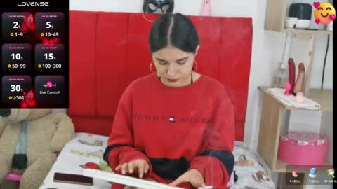 Mariana online show from 02-18-25, 04:48