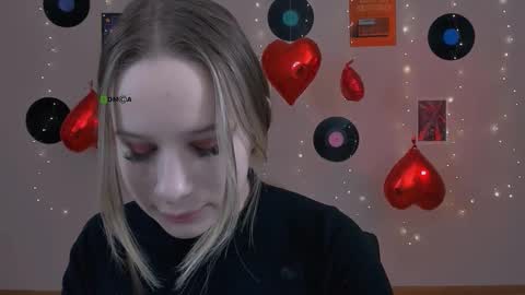 Snapshot of kendal_blow chatting on 02-13-26, 09:22 Sweet Kendal online show from 02-13-26, 09:22