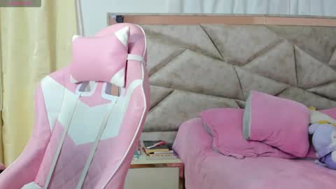 Aleja3 online show from 10-17-25, 02:52