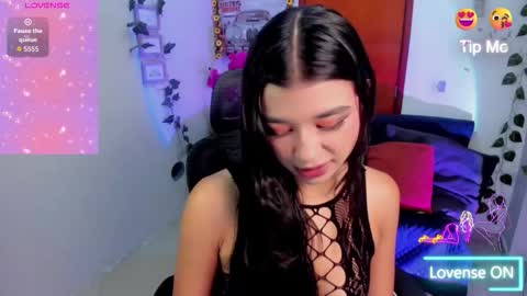 Snapshot of kendal_jenerr chatting on 11-06-25, 02:51 Carolina online show from 11-06-25, 02:51