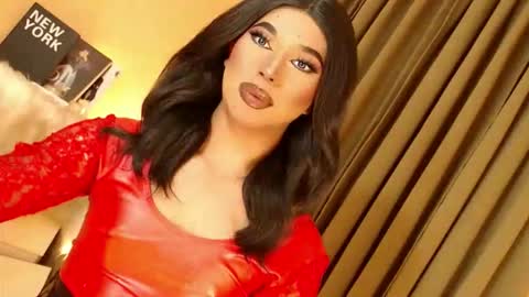 Snapshot of kendalair chatting on 10-30-25, 07:25 Ebony online show from 10-30-25, 07:25